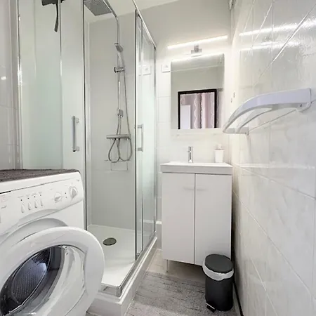 T2 4 Pers, Piscine, Parking A - Fr-1-799-39 Appartement *